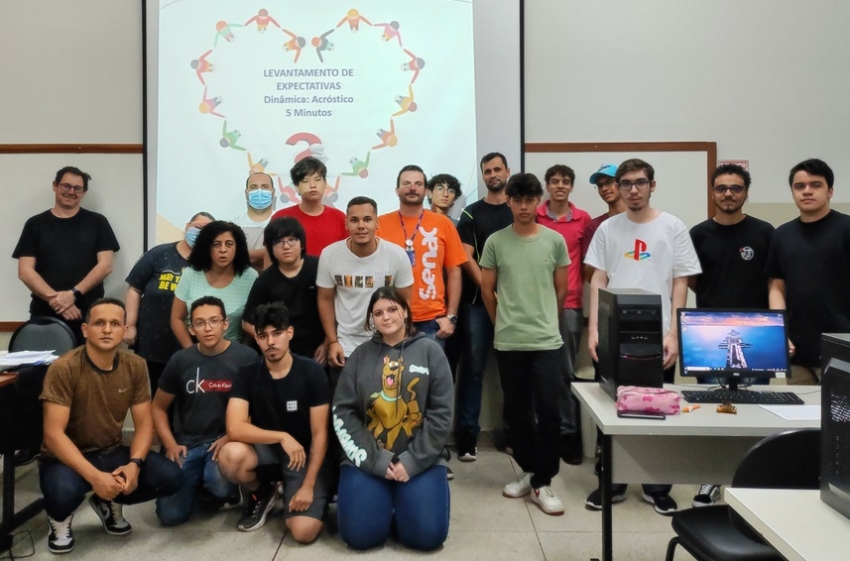 Curso de Montagem e Manutenção de Computadores é iniciado com vagas esgotadas