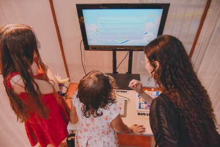 Exposição Cidade Sensível convida o público a "escutar, sentir e imaginar" a cidade na Inova Prudente