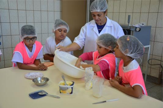 Alunos do Cidadescola participam da Oficina de Culinária no Inova Kids 