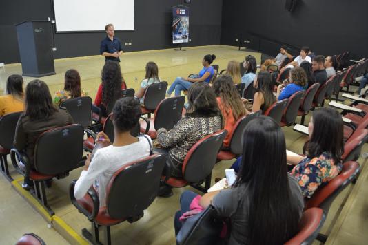 Inova Prudente recebe alunos dos cursos de Administração e Recursos Humanos do Senac