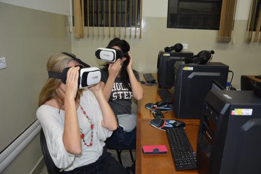Workshop de Realidade Virtual explana sobre possibilidades da tecnologia