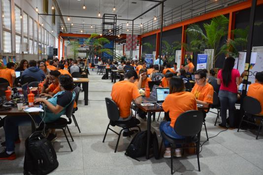 No Hackathon, equipes seguem focadas na resolução dos problemas do varejo e turismo