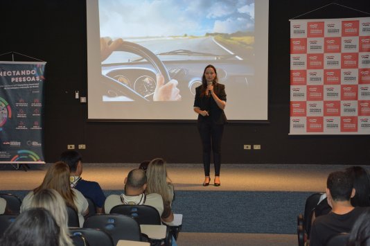 Palestra apresenta métodos para lidar com as emoções 