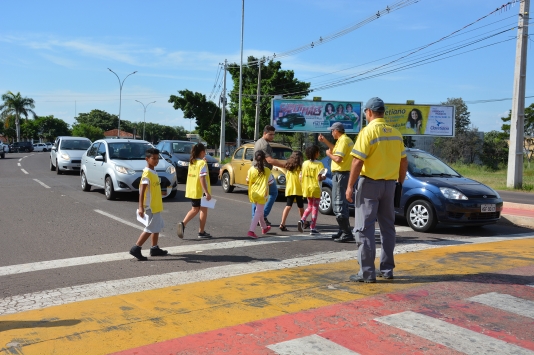 Inova Kids realiza ação referente ao Maio Amarelo 