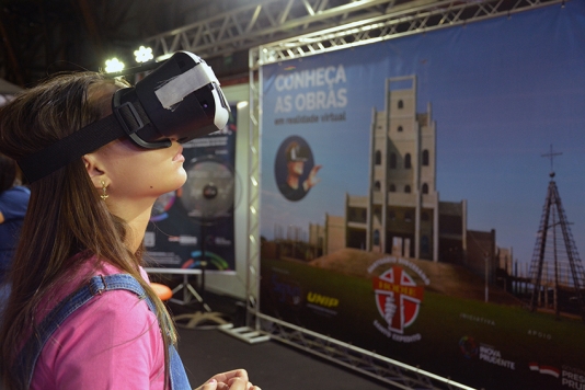 Através da Realidade Virtual fiéis visualizam a obra do Santuário de Santo Expedito em evento no IBC